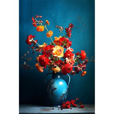 Bloemen in turquoise vaas